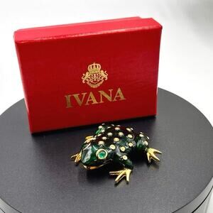 Ivana Trump Vintage Signed Green Enamel Rhinestone Eyes Gold Tone Brooch